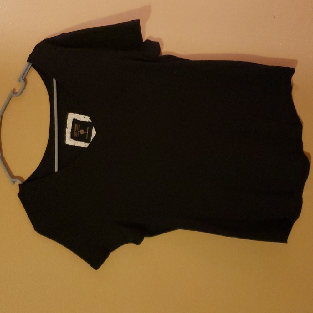 NWOT Ruff Hewn T-Shirt